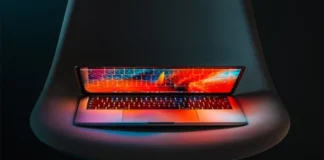 Jak korzystać z dwóch ekranów na laptopie – wyjaśnienie