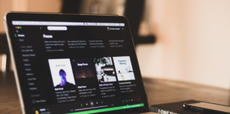 Jak odłączyć Spotify od konta PS4?