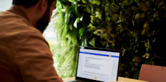 Jak przekonwertować i otworzyć plik RTF