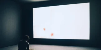 Jak zmienić rozmiar projekcji w Samsung The Freestyle