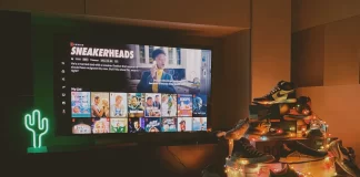 Ile osób może jednocześnie oglądać serwis Netflix