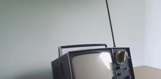 Co to jest wstawka czarnej ramki w telewizorze, wyjaśnienie